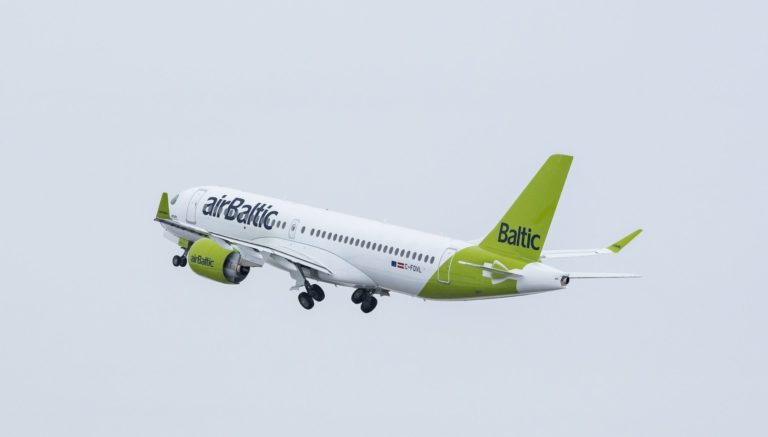 airBaltic transporte 21% de passagers supplémentaires en 2021